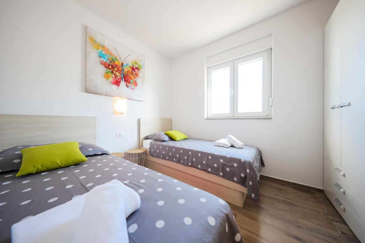 1Oak Rentals Vir Ngoại thất bức ảnh