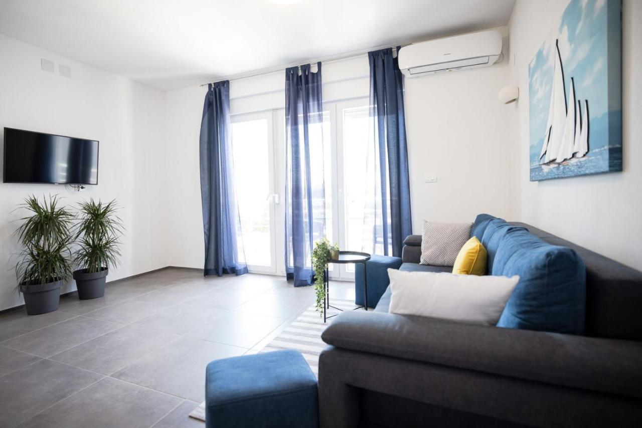 1Oak Rentals Vir Ngoại thất bức ảnh