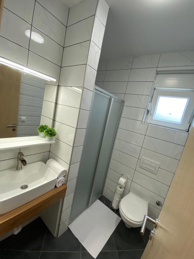 1Oak Rentals Vir Ngoại thất bức ảnh
